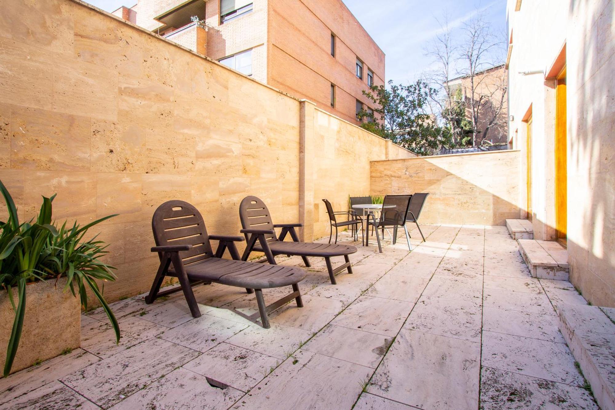 Apartamentos Villablino Arturo Soria Madrid Luaran gambar