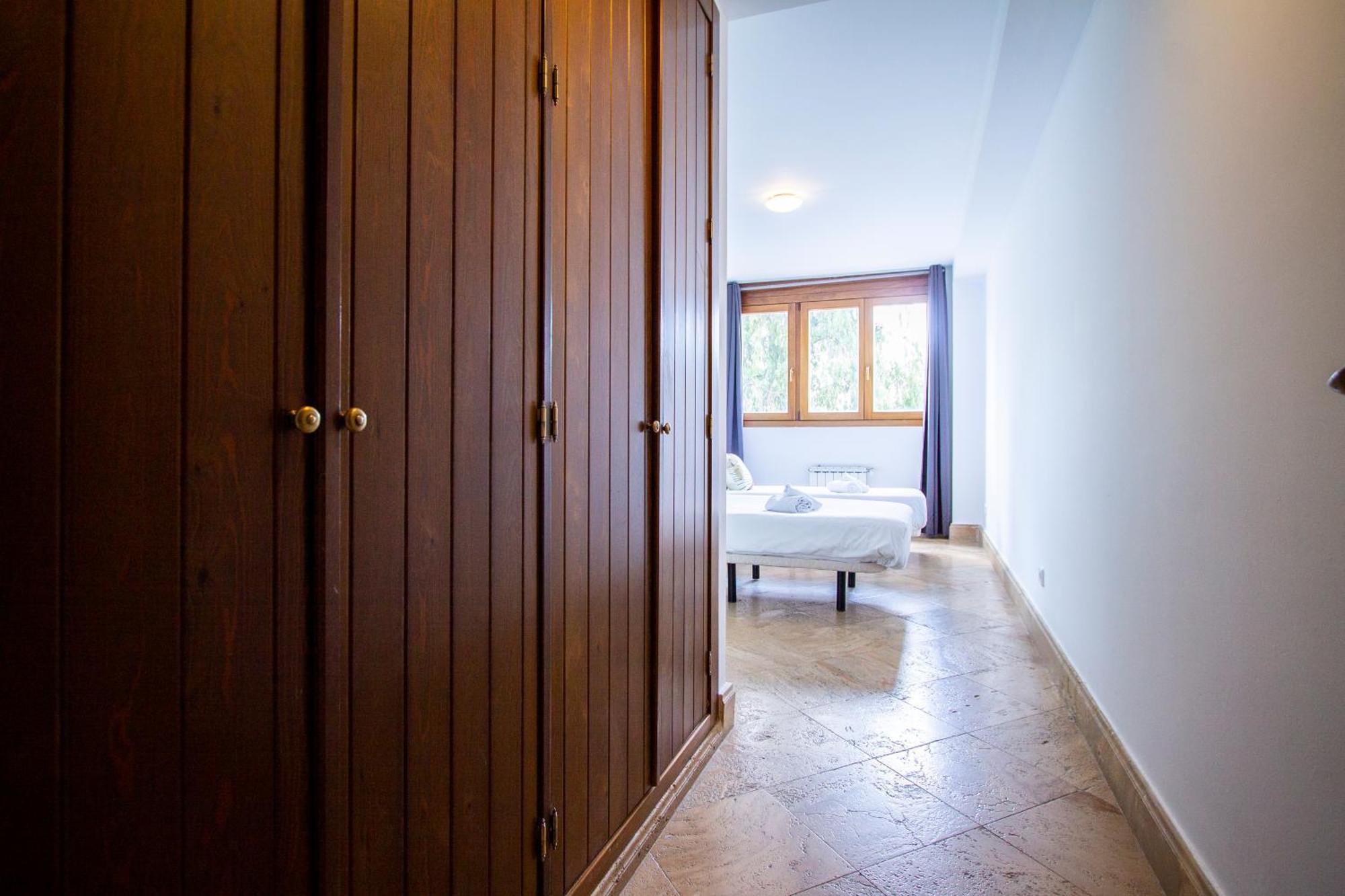 Apartamentos Villablino Arturo Soria Madrid Luaran gambar