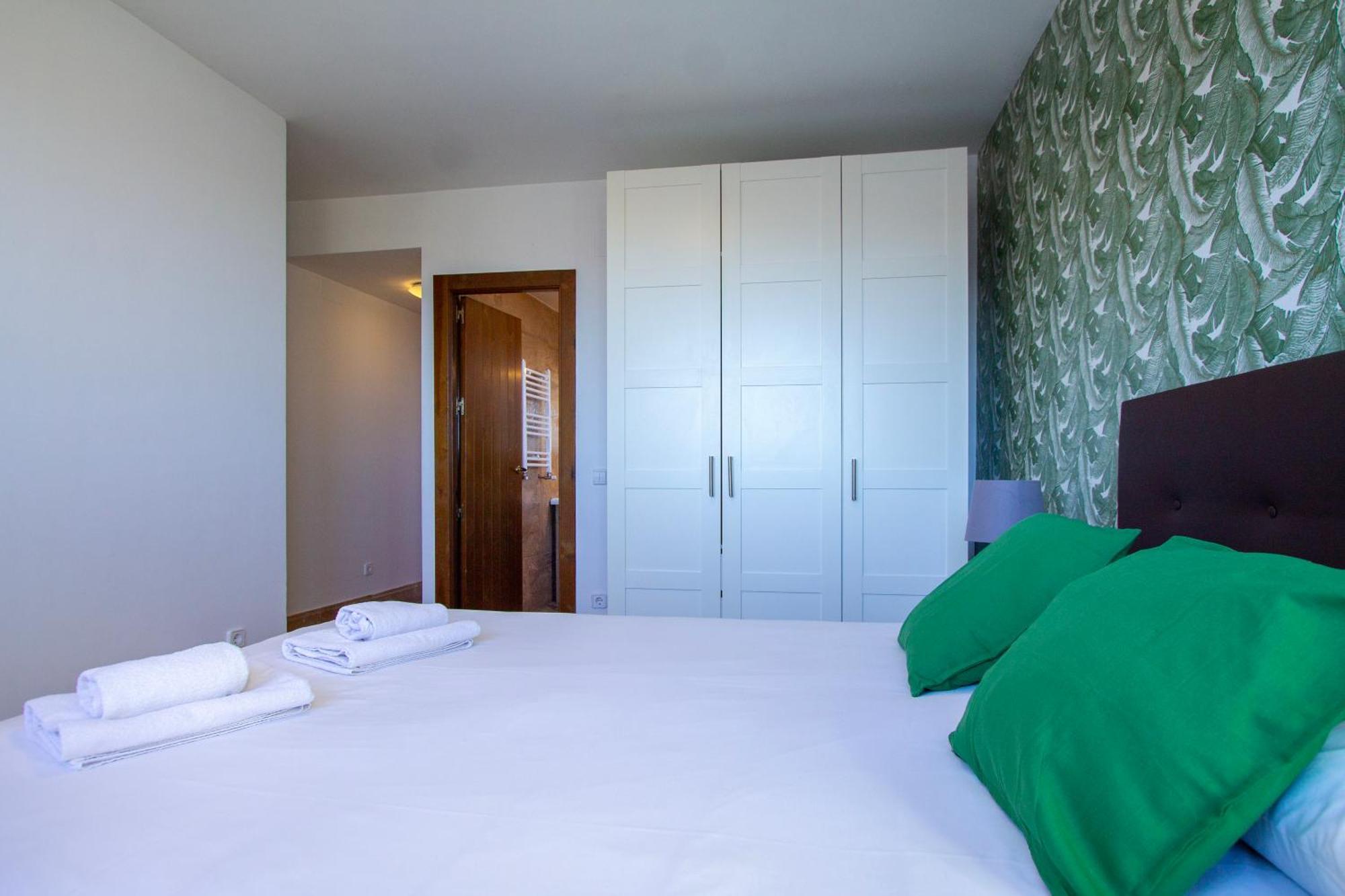 Apartamentos Villablino Arturo Soria Madrid Luaran gambar