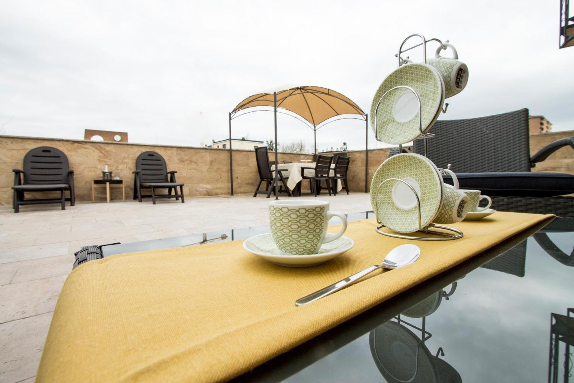 Apartamentos Villablino Arturo Soria Madrid Luaran gambar