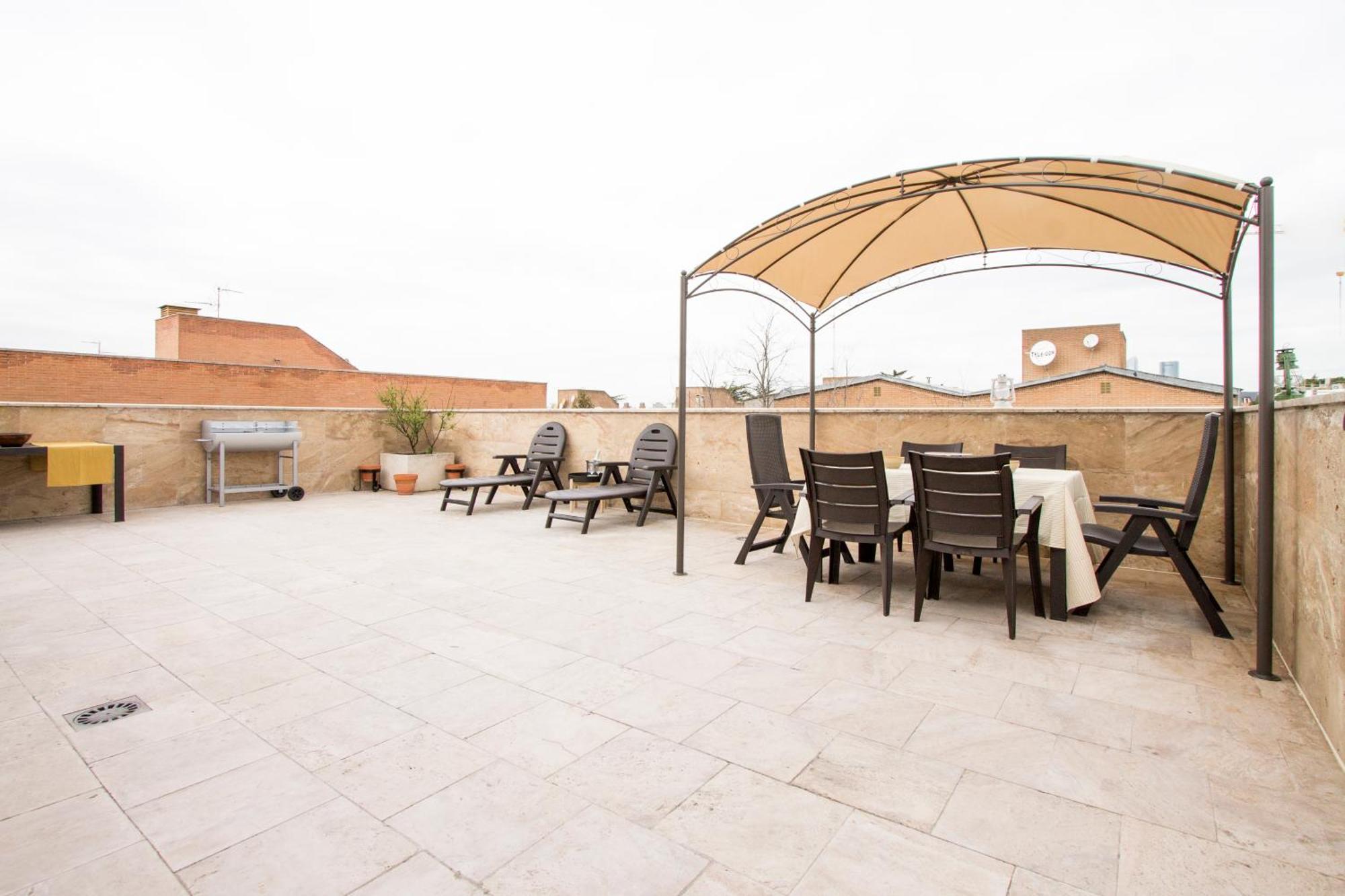 Apartamentos Villablino Arturo Soria Madrid Luaran gambar