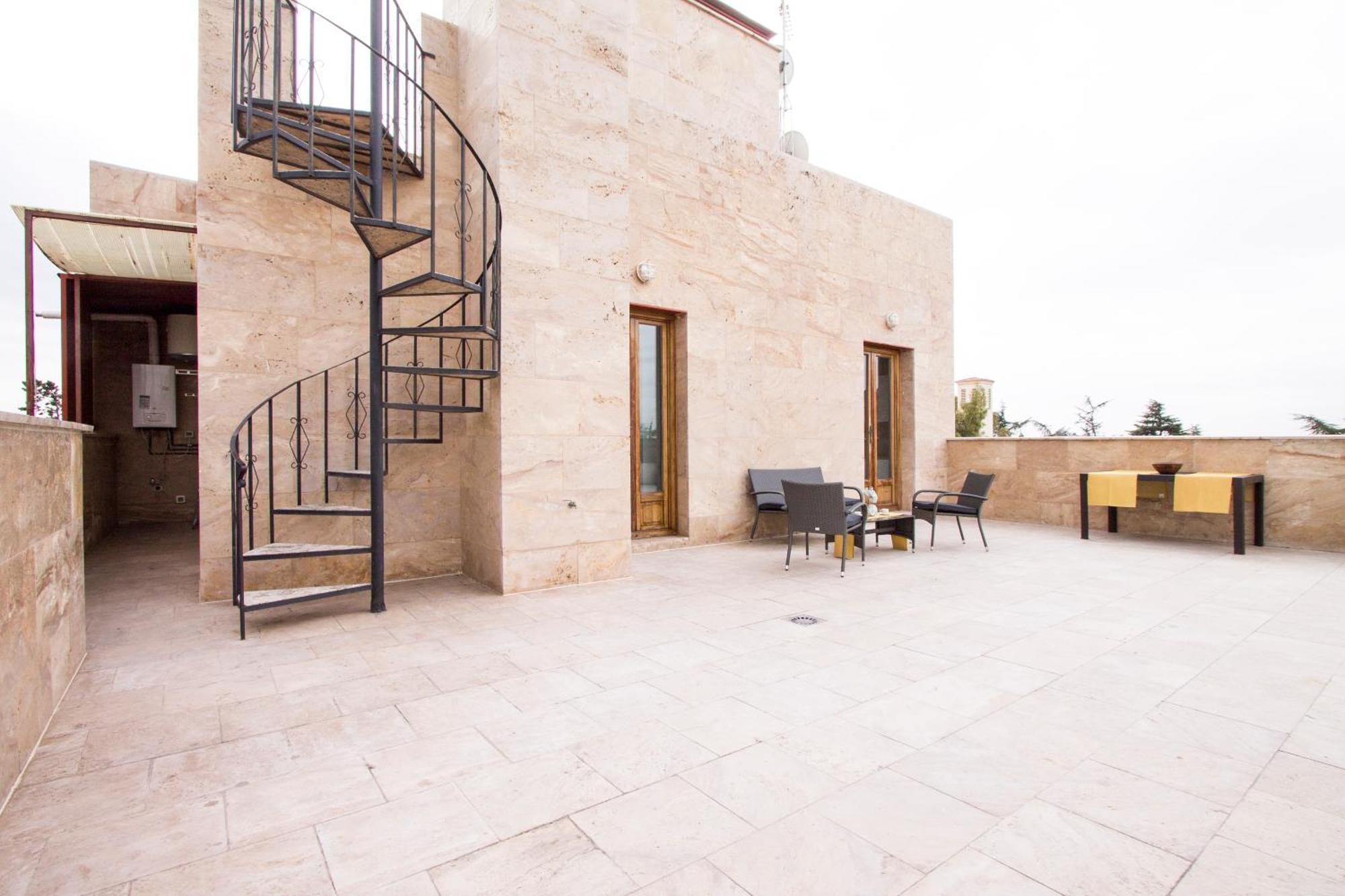 Apartamentos Villablino Arturo Soria Madrid Luaran gambar