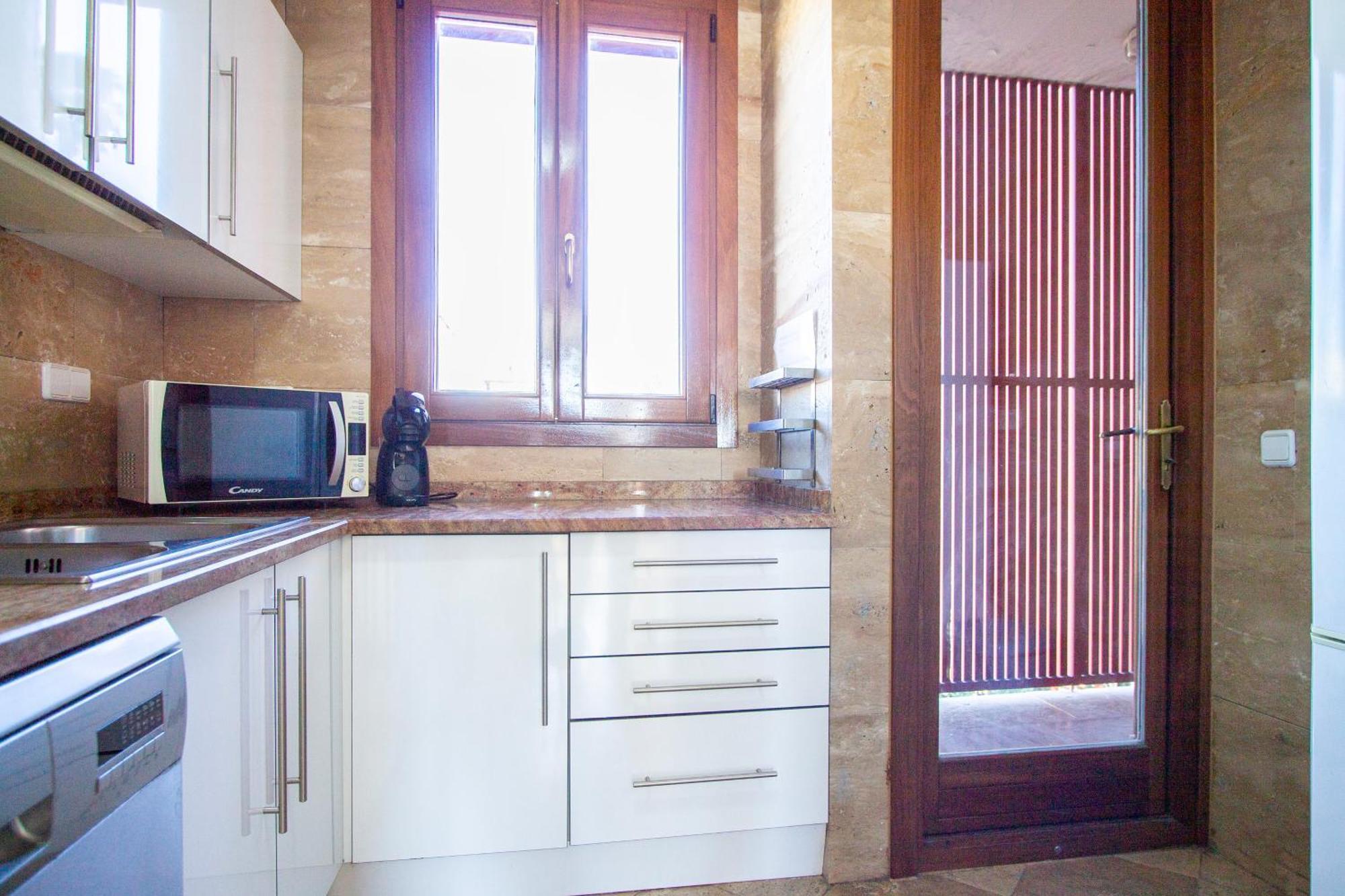 Apartamentos Villablino Arturo Soria Madrid Luaran gambar