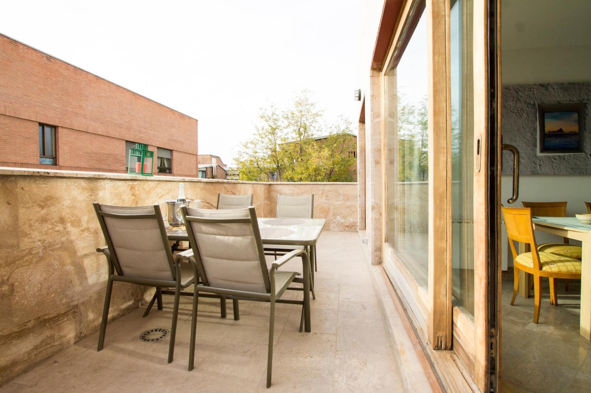 Apartamentos Villablino Arturo Soria Madrid Luaran gambar